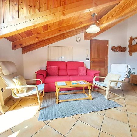 Casa Alpina - Sarre Apartment Aosta Ruang foto