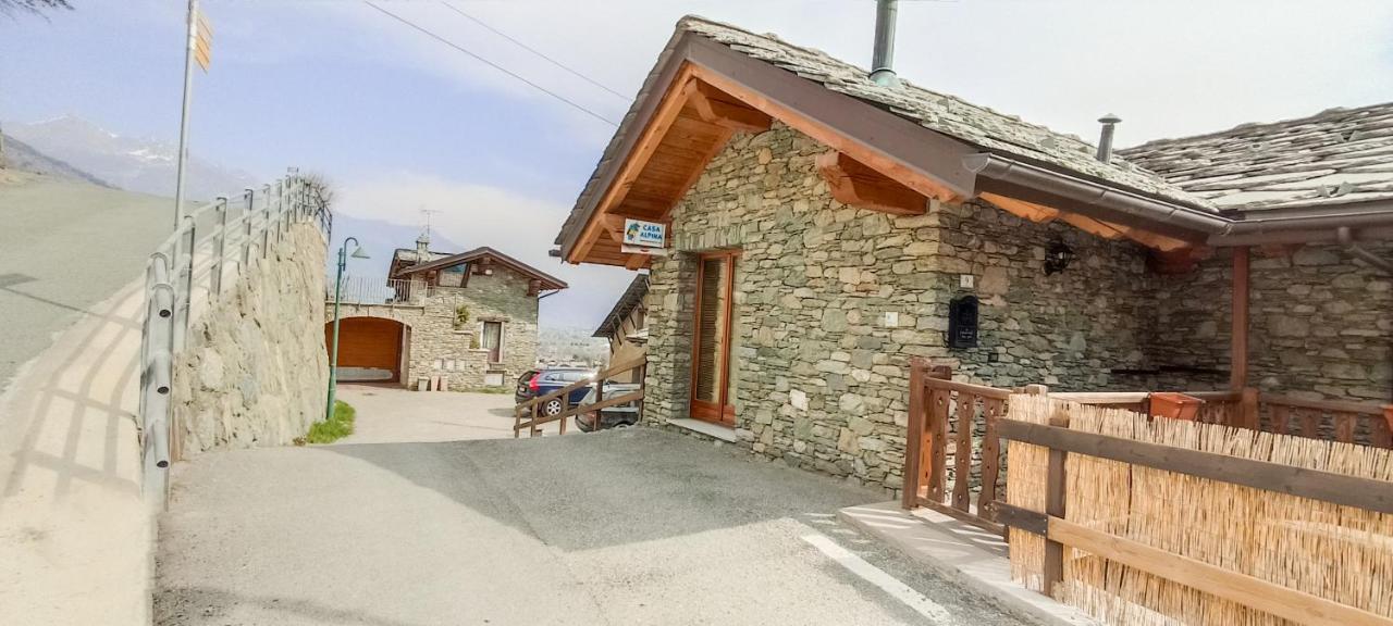 Casa Alpina - Sarre Apartment Aosta Bagian luar foto