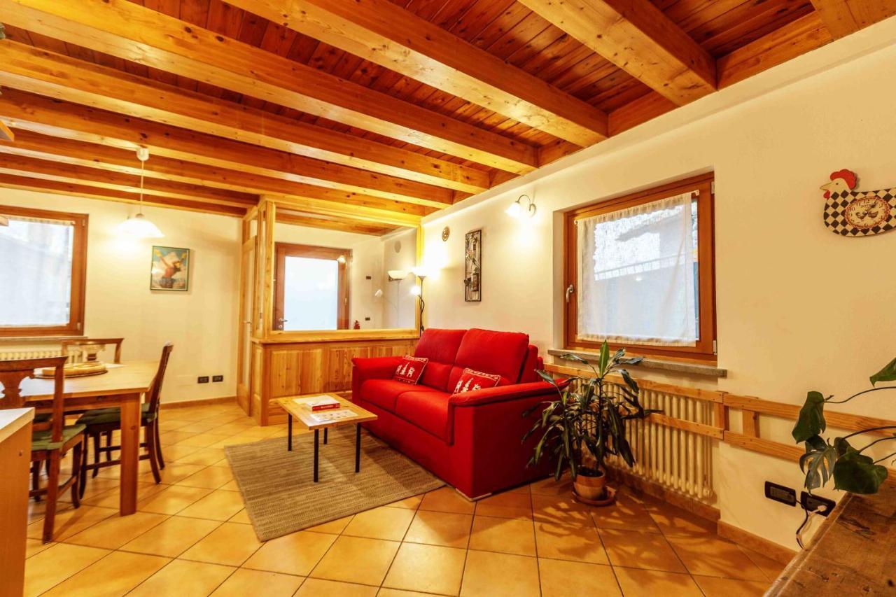 Casa Alpina - Sarre Apartment Aosta Bagian luar foto