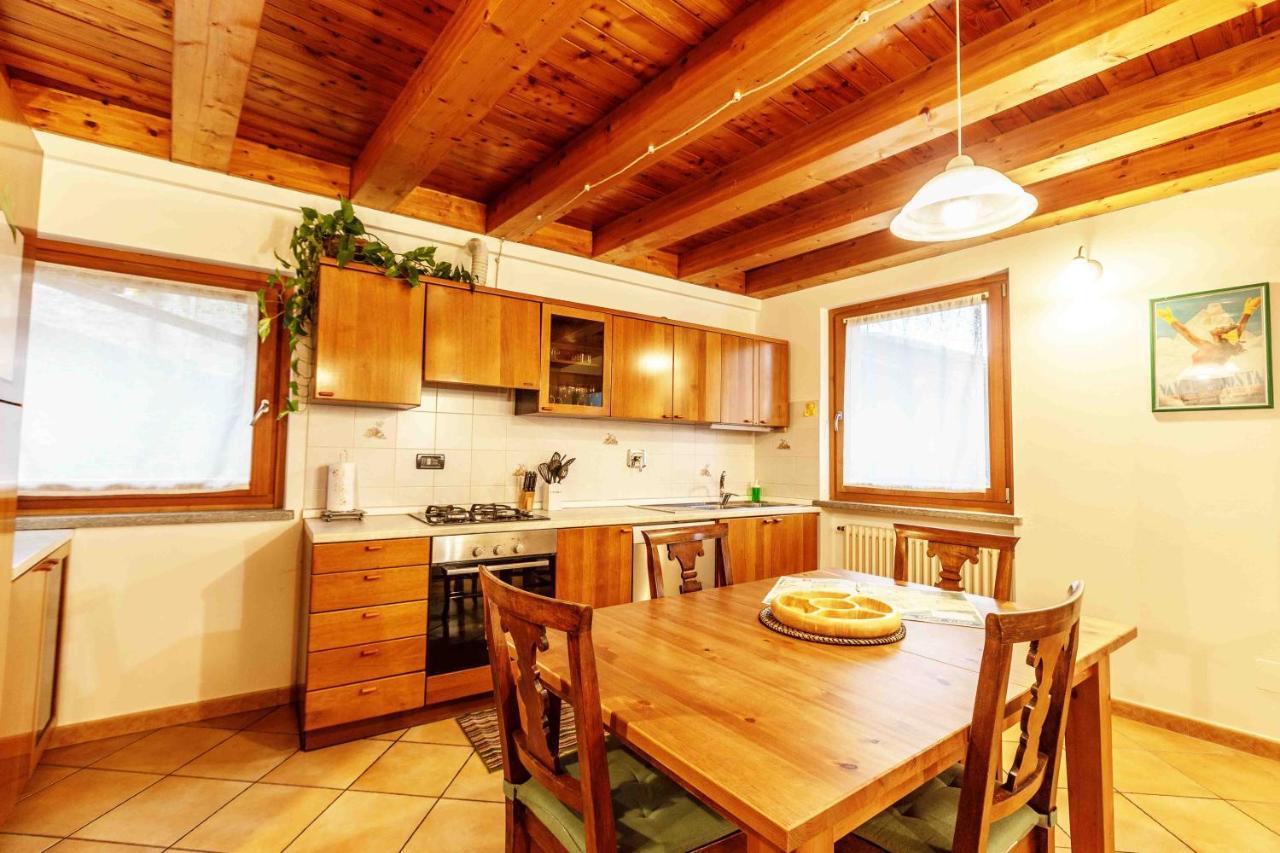 Casa Alpina - Sarre Apartment Aosta Bagian luar foto