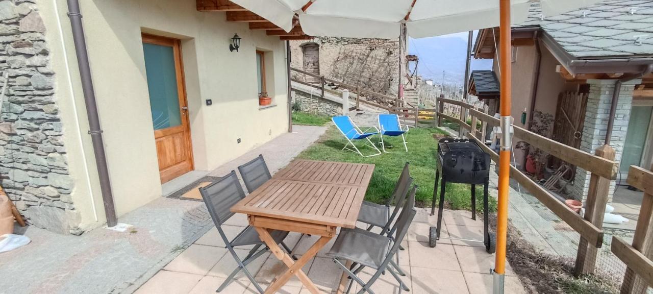 Casa Alpina - Sarre Apartment Aosta Bagian luar foto