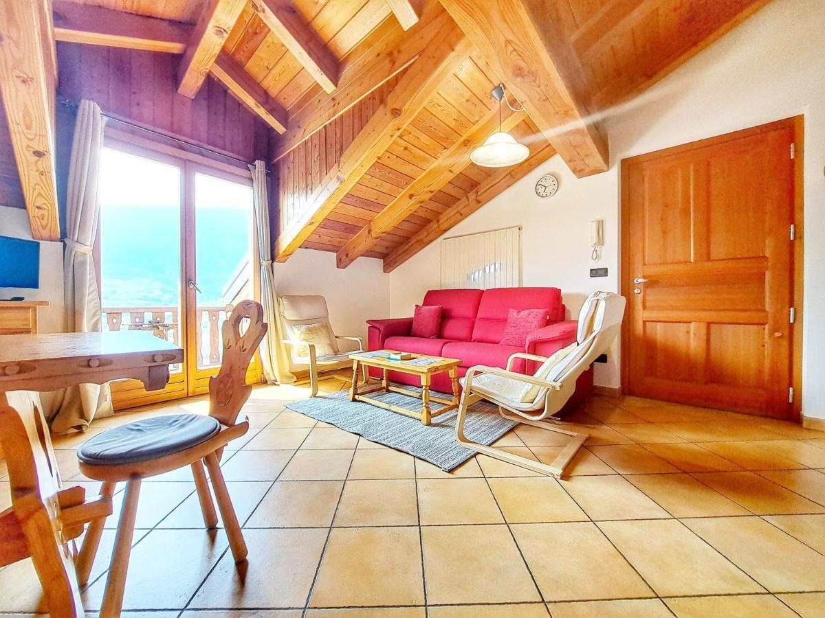 Casa Alpina - Sarre Apartment Aosta Bagian luar foto